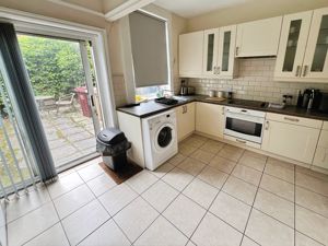 Kitchen- click for photo gallery